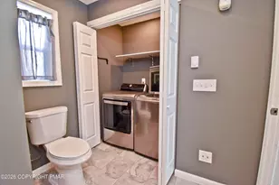 319 Hyland Dr, East Stroudsburg, PA 18301 - Photo 20