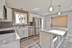 319 Hyland Dr, East Stroudsburg, PA 18301 - Photo 8