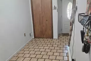 166 Tanbark Ln, Tannersville, PA 18372 - Photo 6