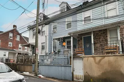  912 Spruce Street, Easton, PA 18042 - Photo 1