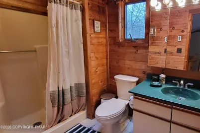  137 Regent Street, Bushkill, PA 18324 - Photo 28