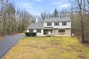 239 Sundance Rd, Effort, PA 18330 - Photo 1