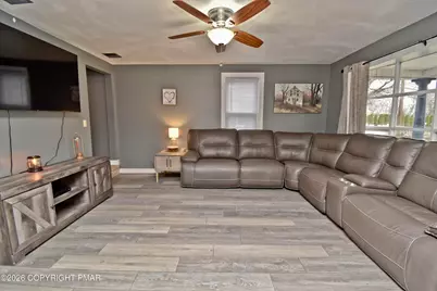  266 Washington Boulevard, Bangor, PA 18013 - Photo 6