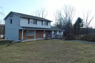 118 Burton Rd, Cresco, PA 18326 - Photo 2