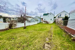 226 Lackawanna Ave, Dupont, PA 18641 - Photo 20