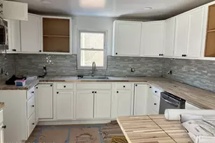 9458 Juniper Dr, Tobyhanna, PA 18466 - Photo 14