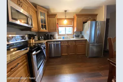  221 Cross Country Lane, Tannersville, PA 18372 - Photo 6