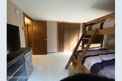  221 Cross Country Lane, Tannersville, PA 18372 - Photo 28