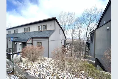  221 Cross Country Lane, Tannersville, PA 18372 - Photo 2