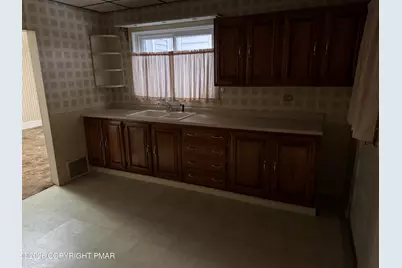  212 N Sumner Avenue, Scranton, PA 18504 - Photo 8