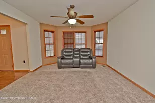 131 Canterbury Rd, Bushkill, PA 18324 - Photo 20