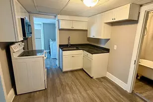 137 E White St, Summit Hill, PA 18250 - Photo 4