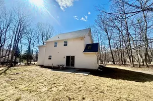 1126 Shogun Dr, Effort, PA 18330 - Photo 4