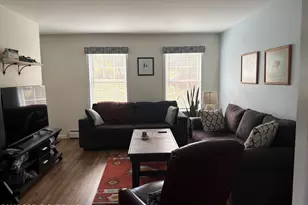 709 Florence Ct, Stroudsburg, PA 18360 - Photo 4