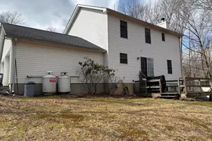 709 Florence Ct, Stroudsburg, PA 18360 - Photo 2