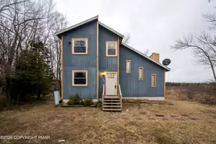 7694 Fawn Ln, Tobyhanna, PA 18466 - Photo 2