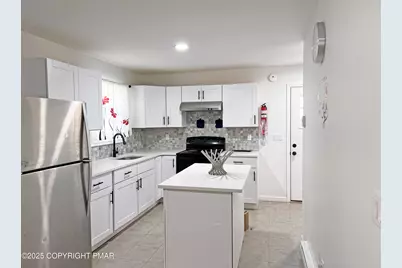  4506 Briarcliff Terrace, Tobyhanna, PA 18466 - Photo 2