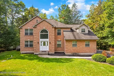  217 President Coolidge Place, Henryville, PA 18332 - Photo 2