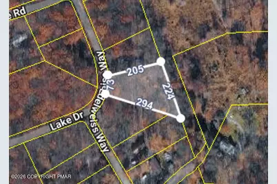  812 Lake Drive, Henryville, PA 18332 - Photo 1