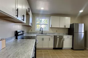 277 S Courtland St, East Stroudsburg, PA 18301 - Photo 4