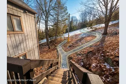  186 Sunbird Way, Tannersville, PA 18372 - Photo 4