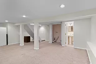 270 Manchester Dr, Bushkill, PA 18324 - Photo 40