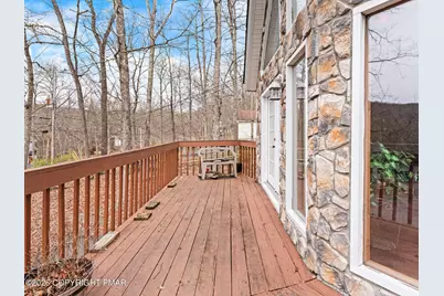  270 Manchester Drive, Bushkill, PA 18324 - Photo 12