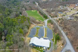 270 Manchester Dr, Bushkill, PA 18324 - Photo 48