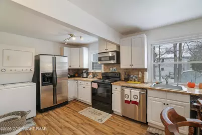  2638 Foxledge Drive, Tobyhanna, PA 18466 - Photo 4