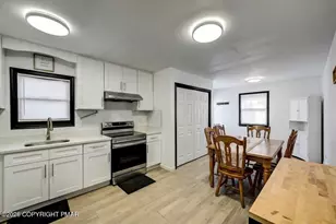 8566 Hillcrest Dr, Tobyhanna, PA 18466 - Photo 12