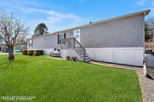 145 Fawn Valley Rd, Stroudsburg, PA 18360 - Photo 2