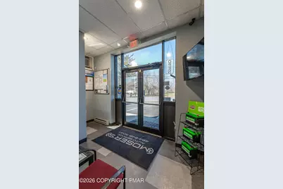  2227 N 3rd Avenue, Whitehall, PA 18052 - Photo 4