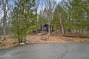 2329 Cramer Ct, Bushkill, PA 18324 - Photo 46