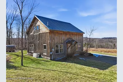  663 Sterling Road, Sterling, PA 18463 - Photo 8