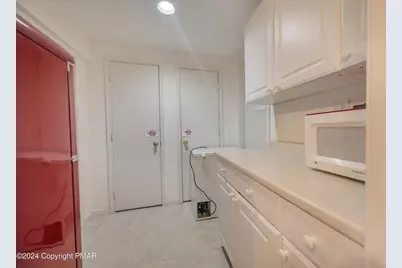  276 Overlook Way, Tannersville, PA 18372 - Photo 34