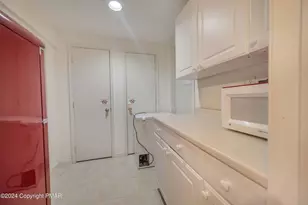 276 Overlook Way, Tannersville, PA 18372 - Photo 34