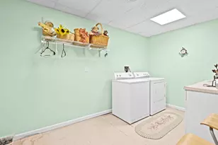 8 Kickapoo Dr, Hazle Township, PA 18202 - Photo 56