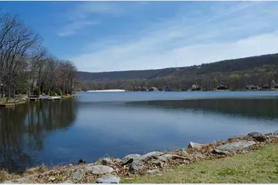  8 Kickapoo Drive, Hazle Township, PA 18202 - Photo 102