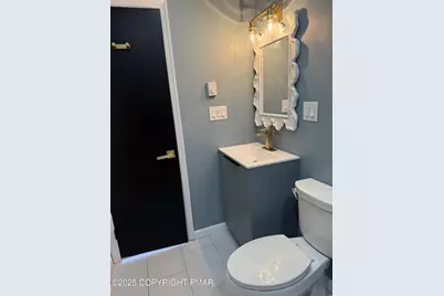  215 Greenbriar Circle, Tobyhanna, PA 18466 - Photo 18