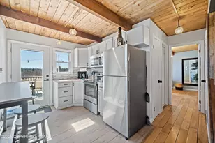 7696 Fawn Ln, Tobyhanna, PA 18466 - Photo 10