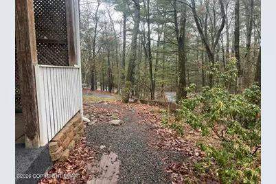  370 Andrews Circle, Stroudsburg, PA 18360 - Photo 2