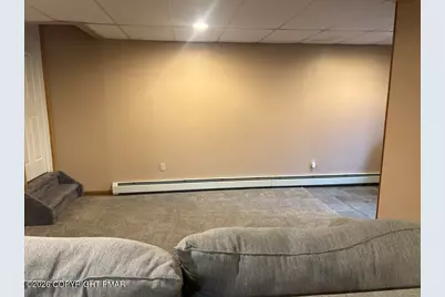  370 Andrews Circle, Stroudsburg, PA 18360 - Photo 8