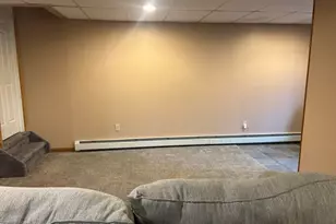 370 Andrews Cir, Stroudsburg, PA 18360 - Photo 8