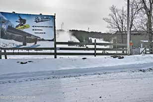 9 Beachwood Ct, Lake Harmony, PA 18624 - Photo 24