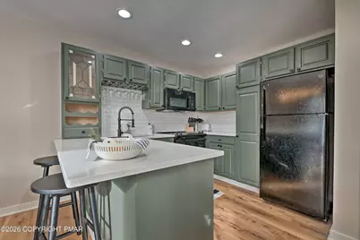  9 Beachwood Court, Lake Harmony, PA 18624 - Photo 8