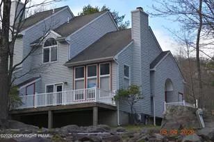 9 Beachwood Ct, Lake Harmony, PA 18624 - Photo 2