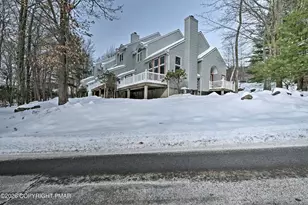 9 Beachwood Ct, Lake Harmony, PA 18624 - Photo 2