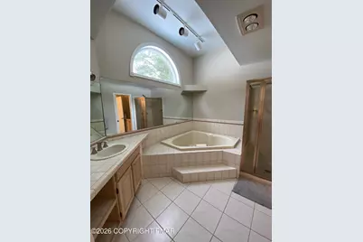  9 Beachwood Court, Lake Harmony, PA 18624 - Photo 16