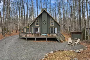 197 Wyomissing Dr, Pocono Lake, PA 18347 - Photo 1