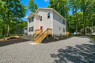 8585 Periwinkle Dr, Tobyhanna, PA 18466 - Photo 34